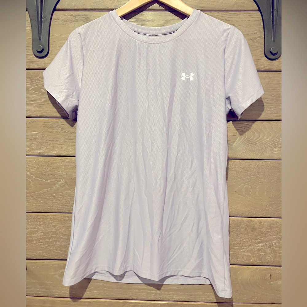 Under Armour light Lilac running shirt (Heat Gear)